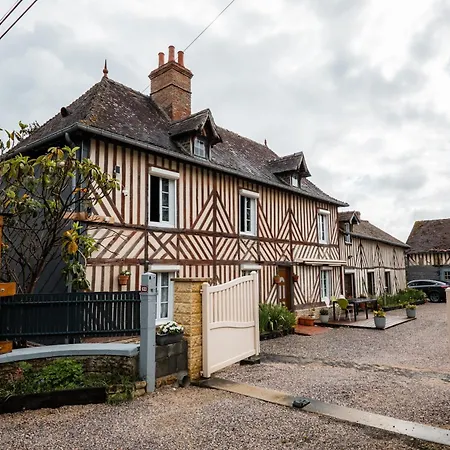 Bed & Breakfast Le Bois Rouland 3*