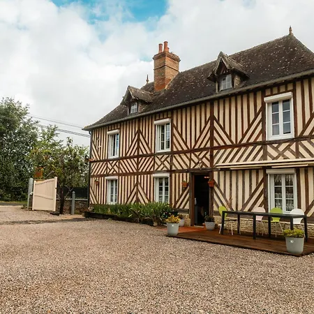 Le Bois Rouland Bed & Breakfast 3*